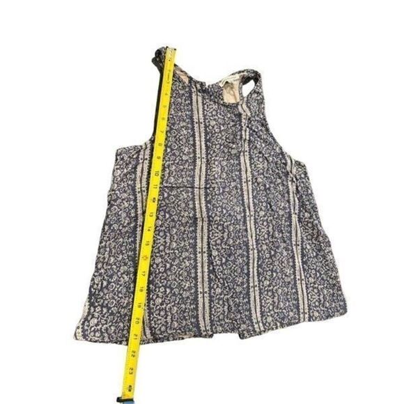 American Eagle Top  Small 4-6 - Picture 5 of 6